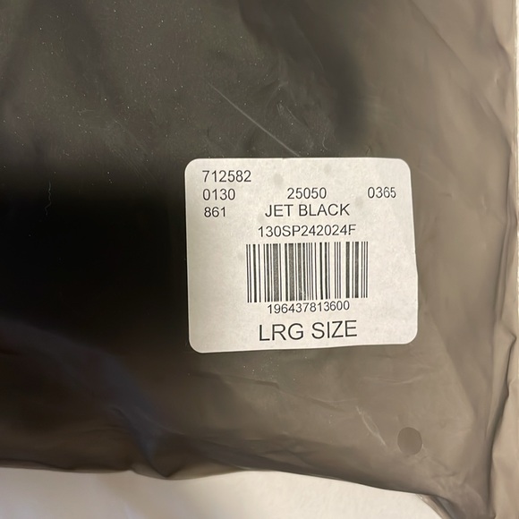 Fear of God Essentials Jet Black Sweatpants - Picture 4 of 8